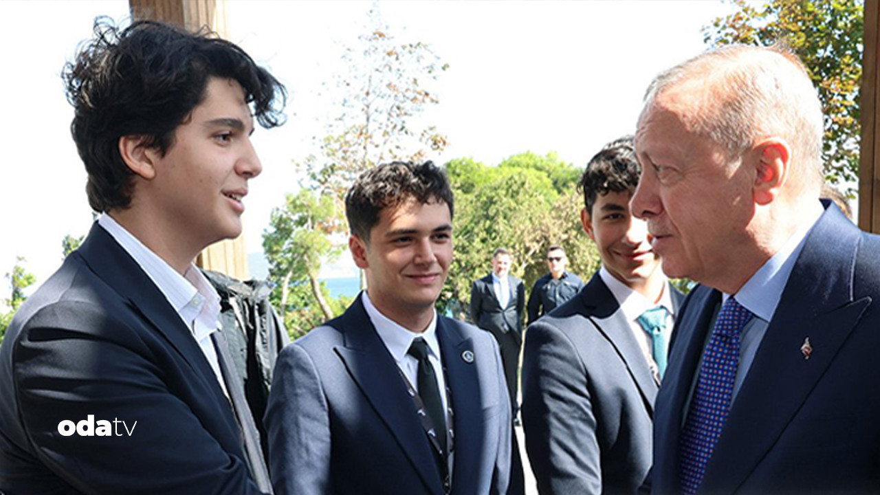 cumhurbaskani erdogan ve torun omer tayyip erdogan yan yana geldi HgtuOVbu