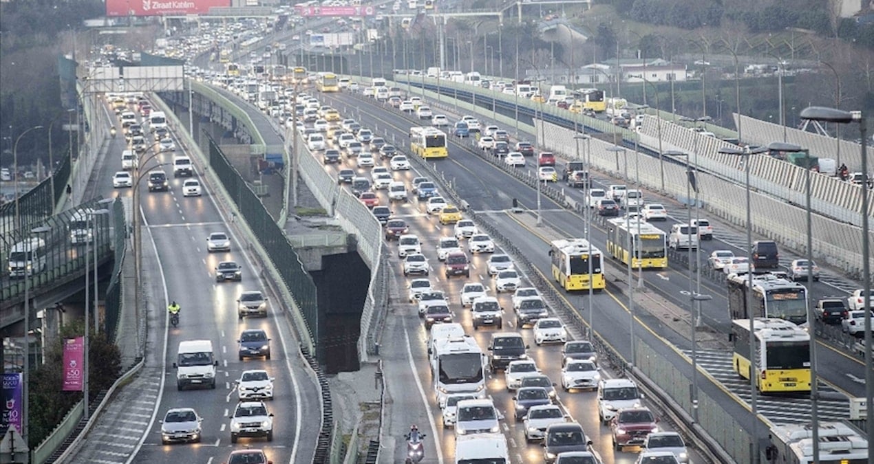 istanbulda trafik yuzde 80i gordu j5qnuKBT