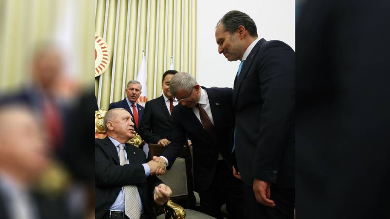 ahmet davutogludan fotograf elestirilerine yanit hic kimseye eyvallahim olmadi EwrCfcLk