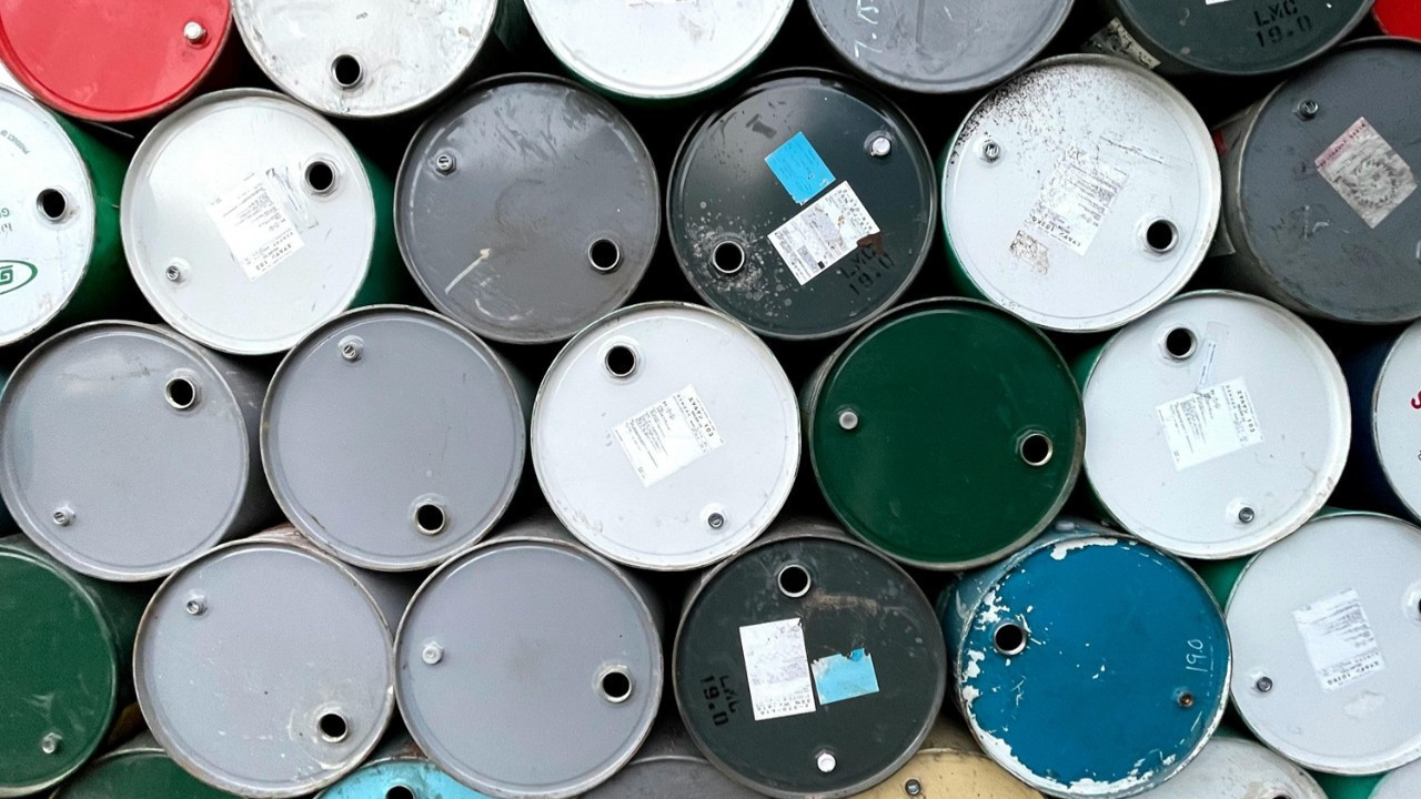Brent petrolun varili 100 dolari asti MDSMP3zb